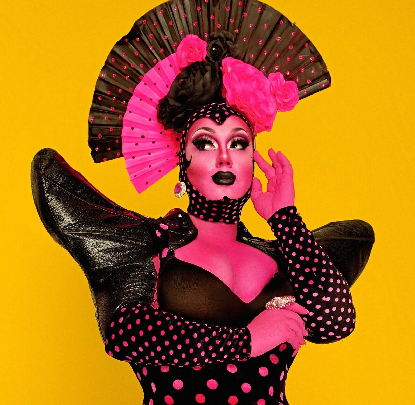 Translation missing: es.Estrella Xtravaganza - Plastic Books: Estrella Xtravaganza