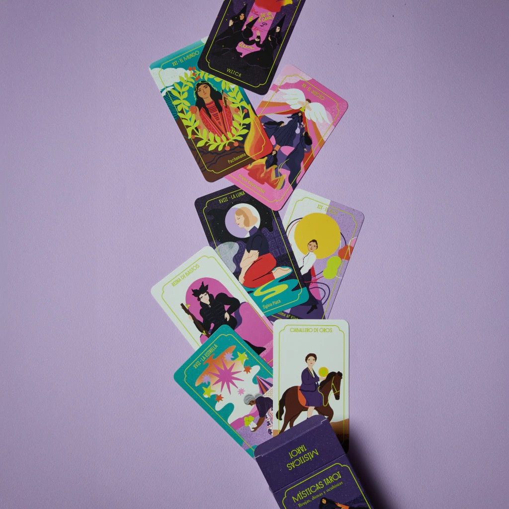 MISTICAS TAROT: Brujas, diosas y ocultistas (Baraja Tarot) – Plastic Books
