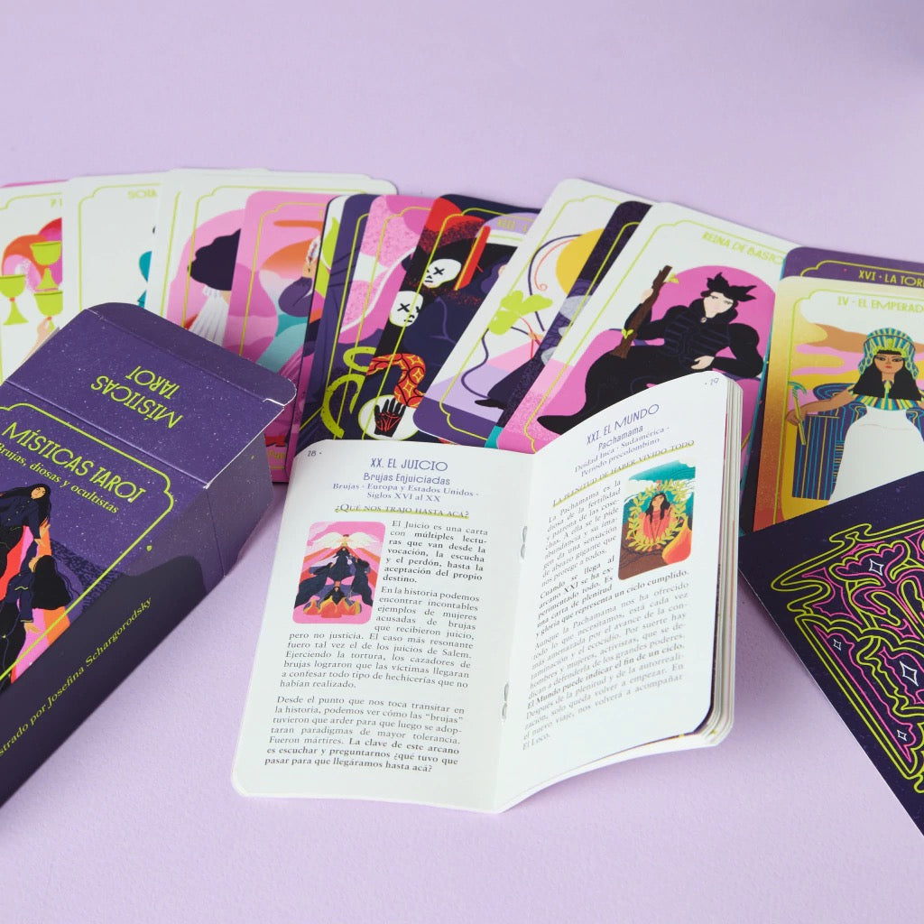 MISTICAS TAROT: Brujas, diosas y ocultistas (Baraja Tarot) – Plastic Books